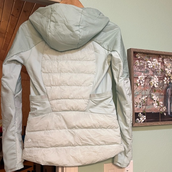 Lululemon NWT Down For It All Jacket size 6 - Picture 3 of 12